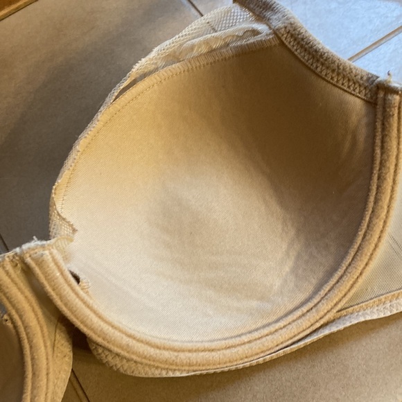 Natori bra 32D - Picture 4 of 5